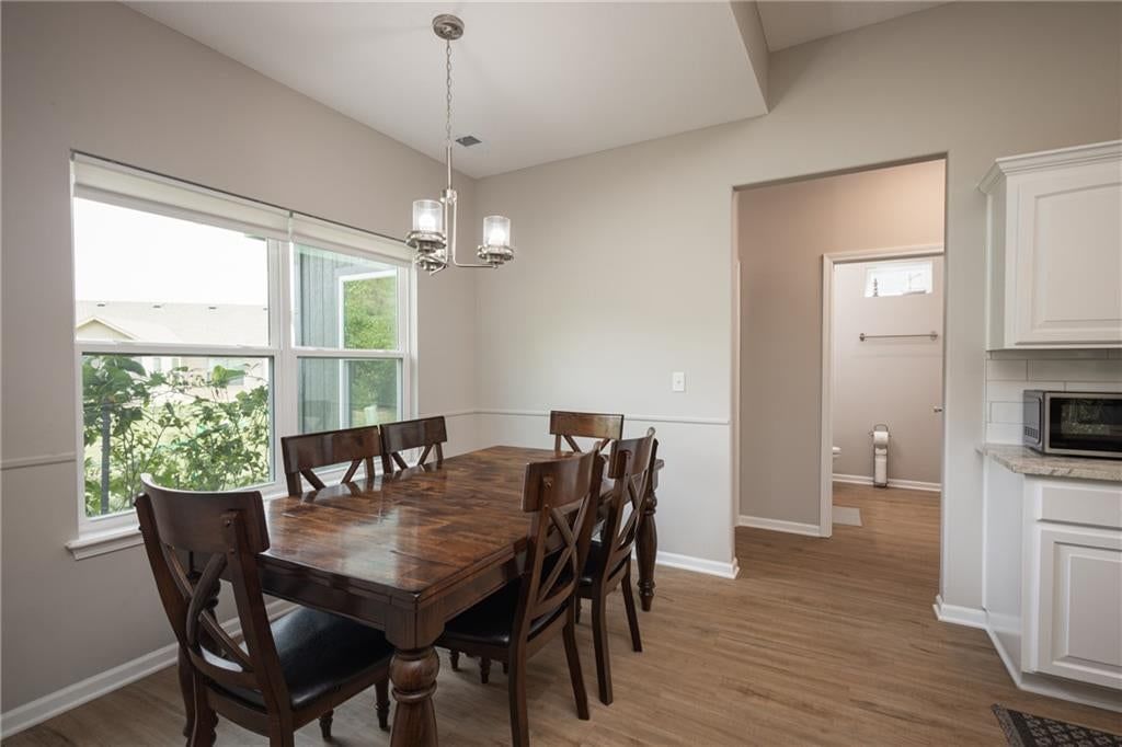400 NE Chestnut Court — photo 17