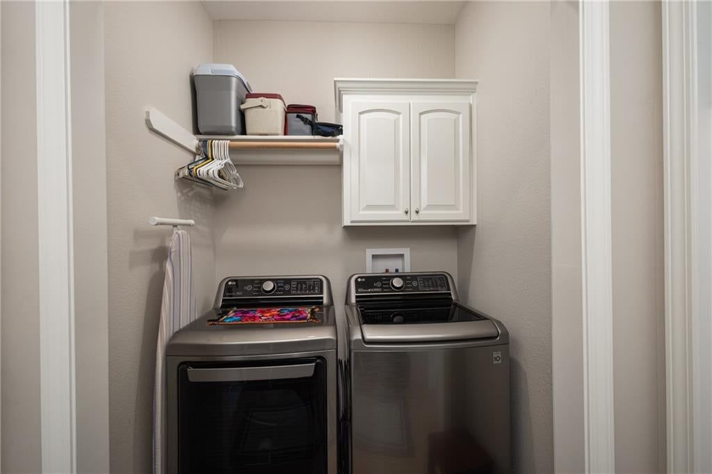 400 NE Chestnut Court — photo 18
