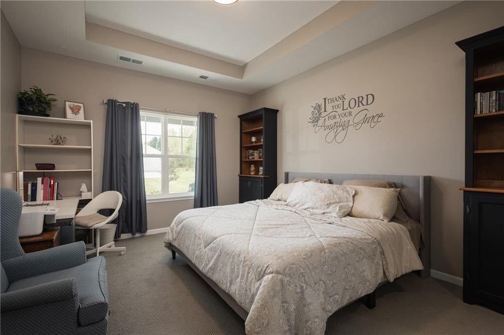 400 NE Chestnut Court — photo 24