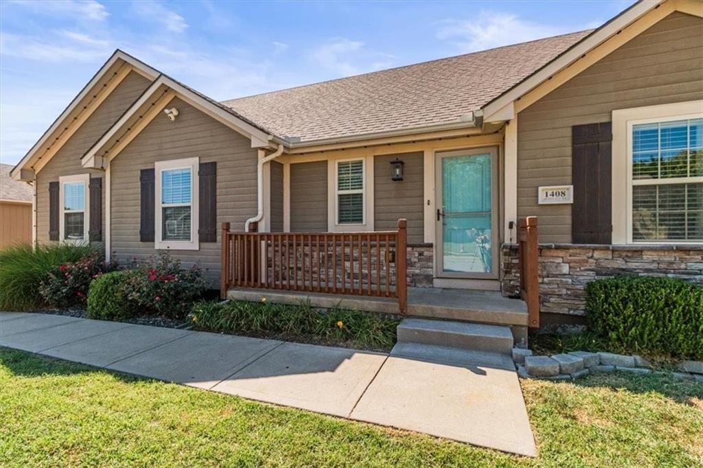 1408 NE Amanda Jean Way, Grain Valley, MO