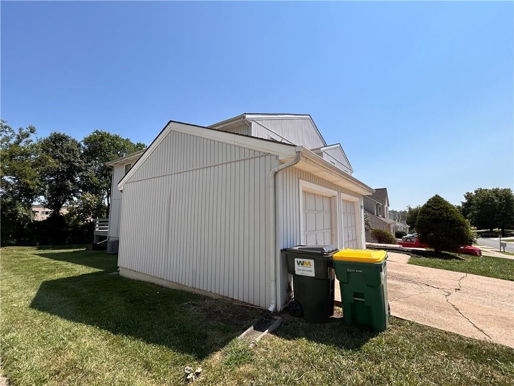 Photo 24 of 74 - 11921 Goodman Street, Overland Park, KS 66213