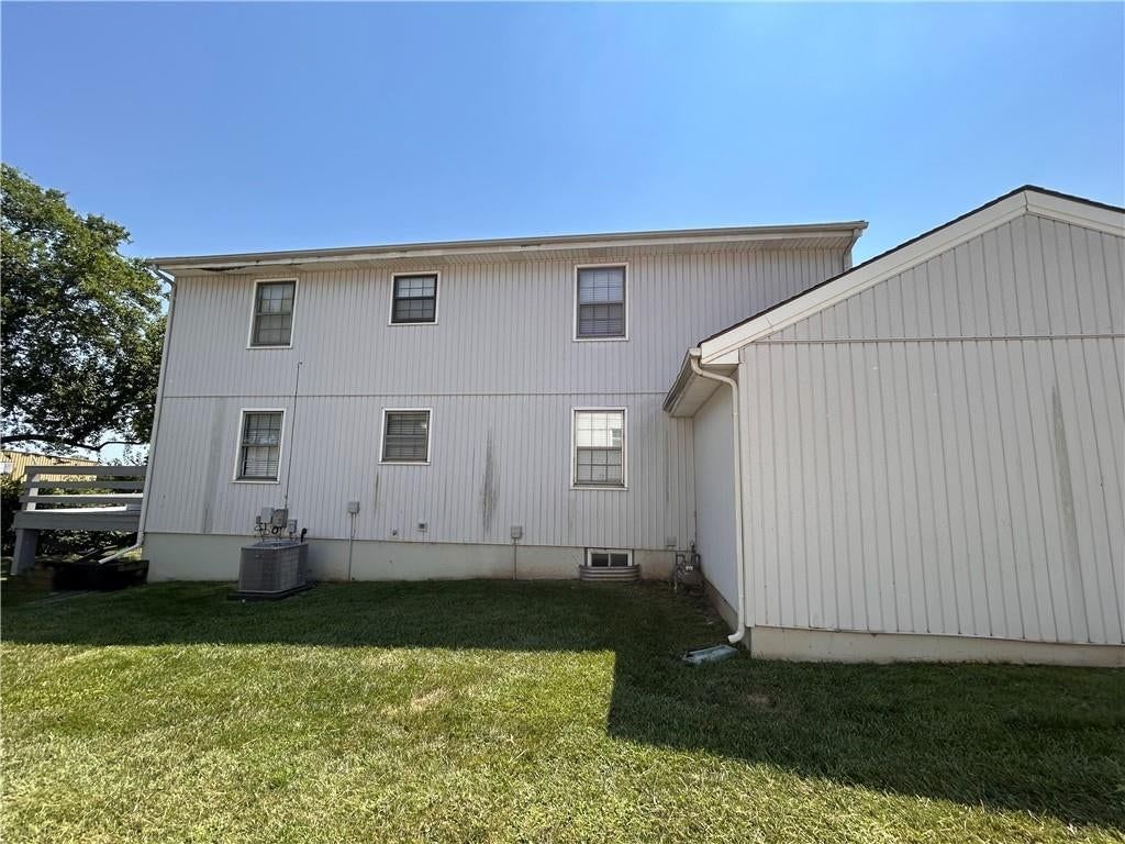 Photo 25 of 74 - 11921 Goodman Street, Overland Park, KS 66213