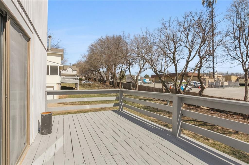 Photo 37 of 74 - 11921 Goodman Street, Overland Park, KS 66213