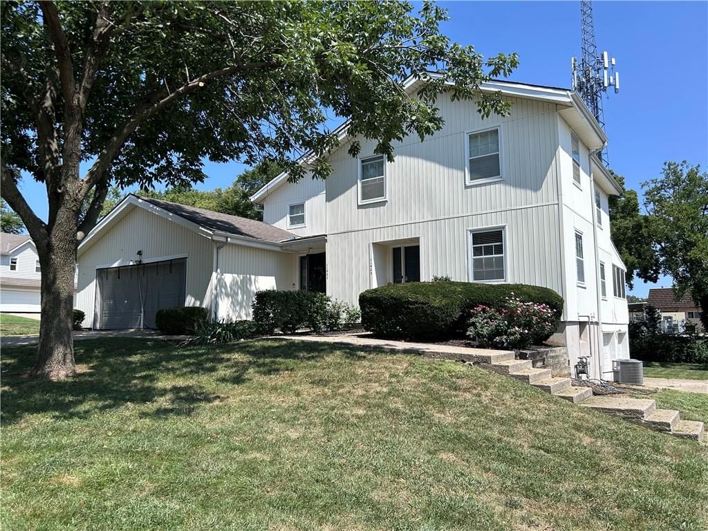 Photo 54 of 74 - 11921 Goodman Street, Overland Park, KS 66213