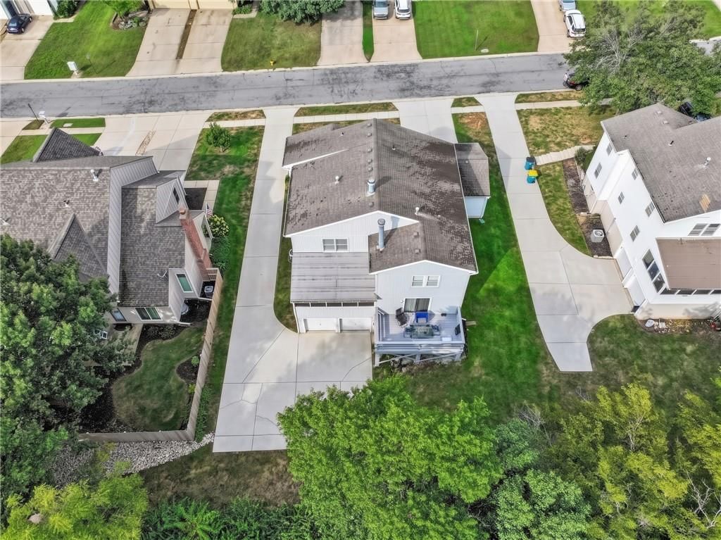Photo 57 of 74 - 11921 Goodman Street, Overland Park, KS 66213