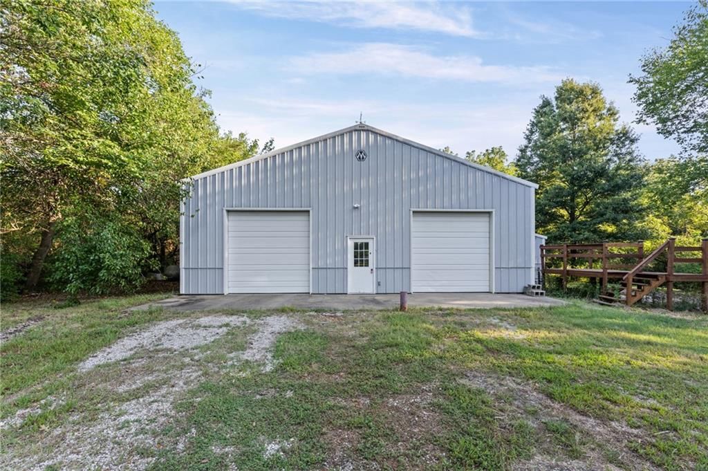 39041 Railroad Avenue, Osawatomie, KS: listing photo 2