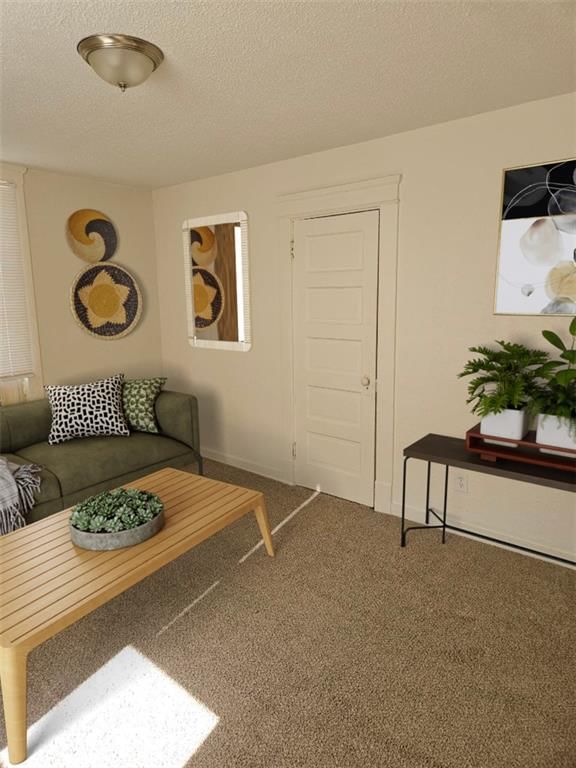 435 Benton Avenue — photo 12