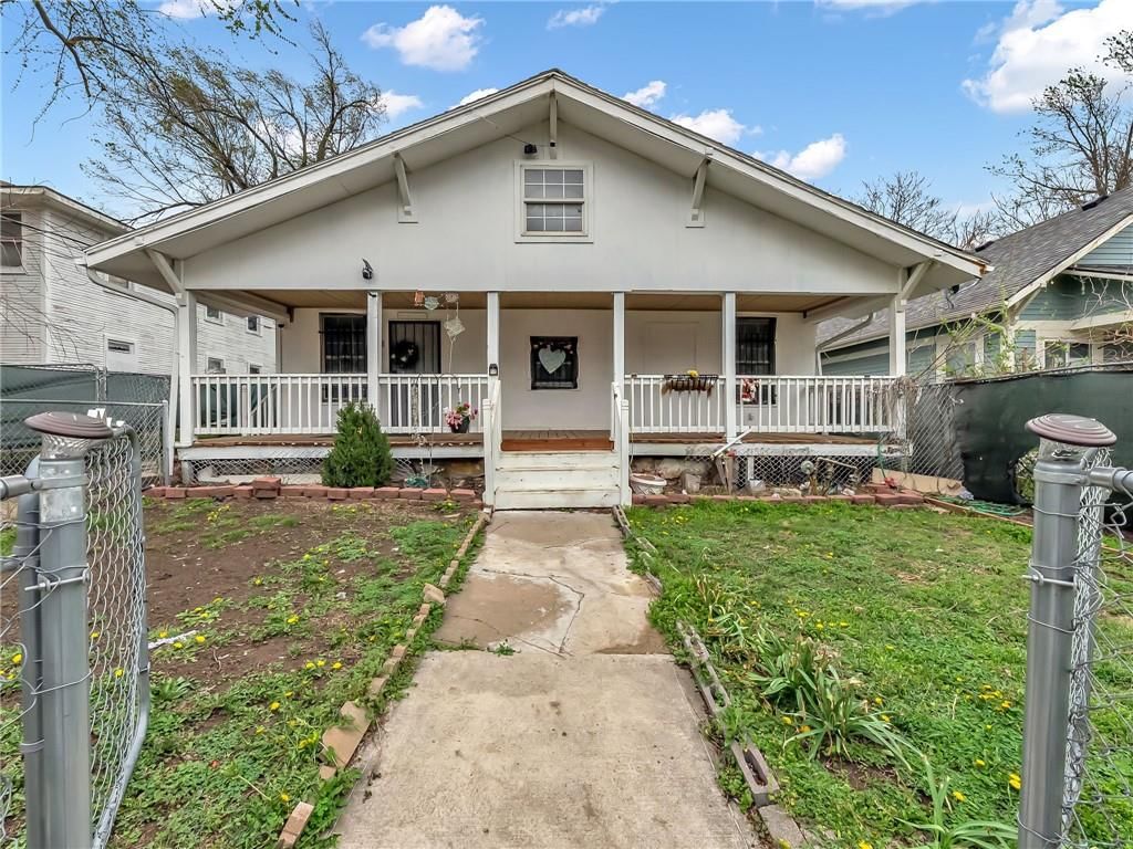 417 Wallace Avenue — photo 1