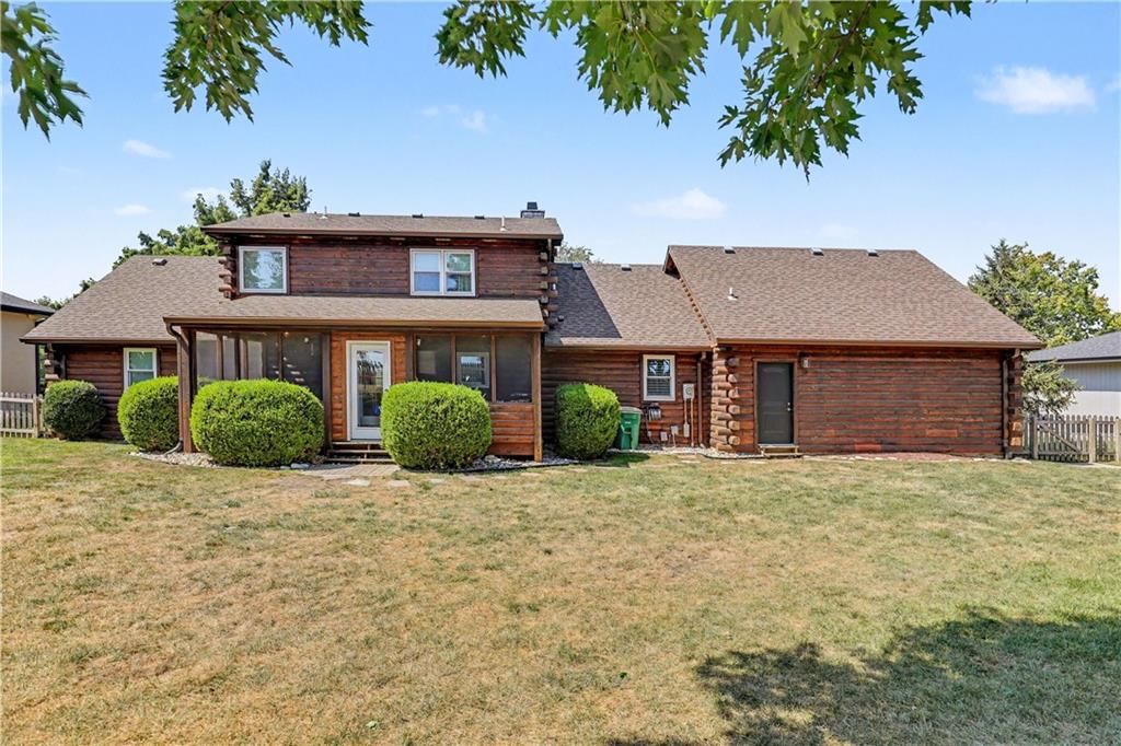 611 N Winnebago Drive — photo 6