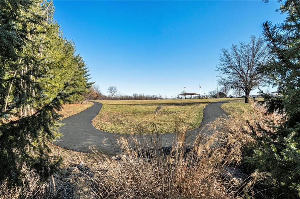 611 N Winnebago Drive — photo 16