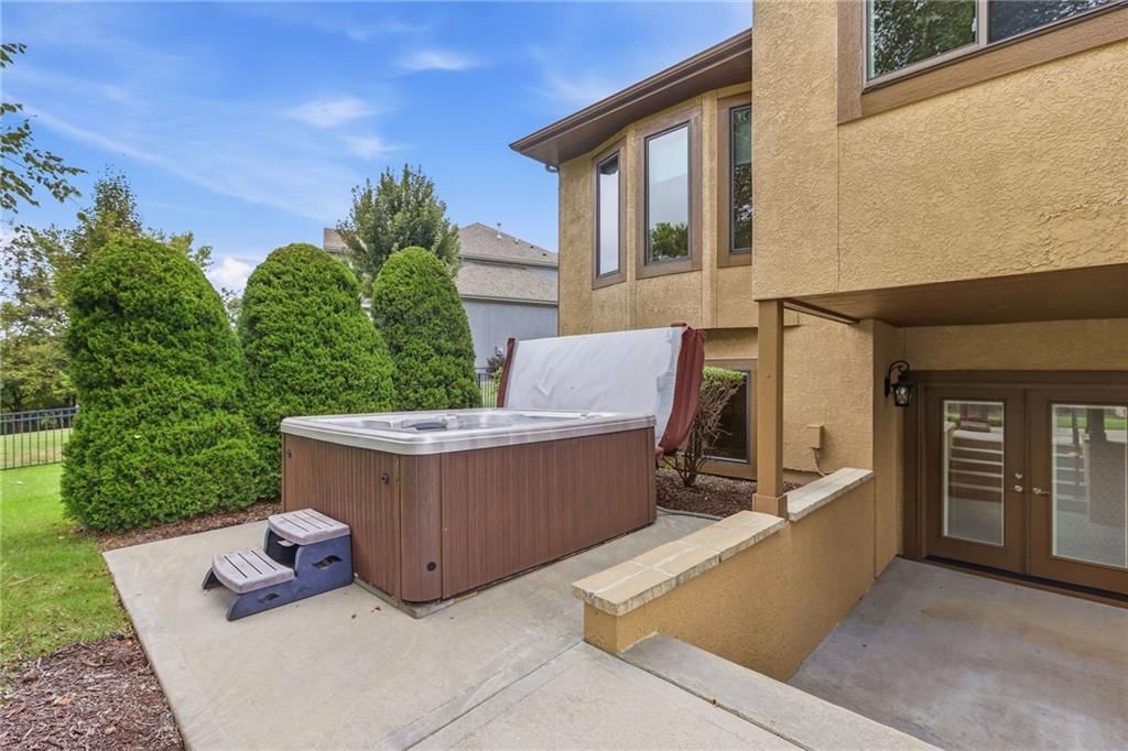 16250 Canterbury Road — photo 80