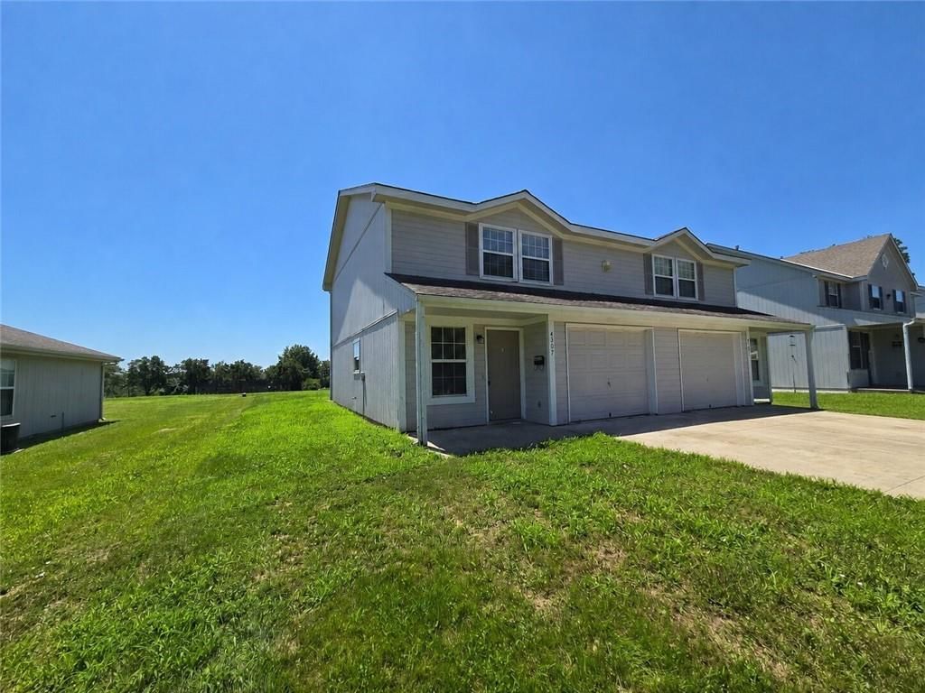 4305-07 E 139th Street, Grandview, MO