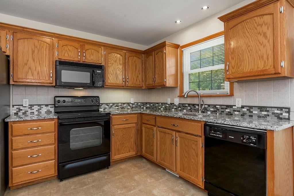 4401 Broadway Terrace — photo 10
