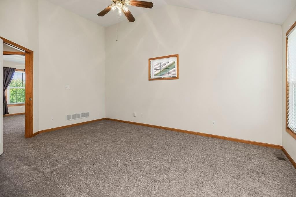 4401 Broadway Terrace — photo 25