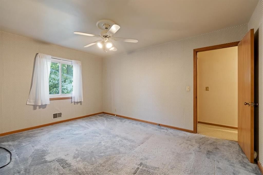 6404 W 76 Street — photo 16