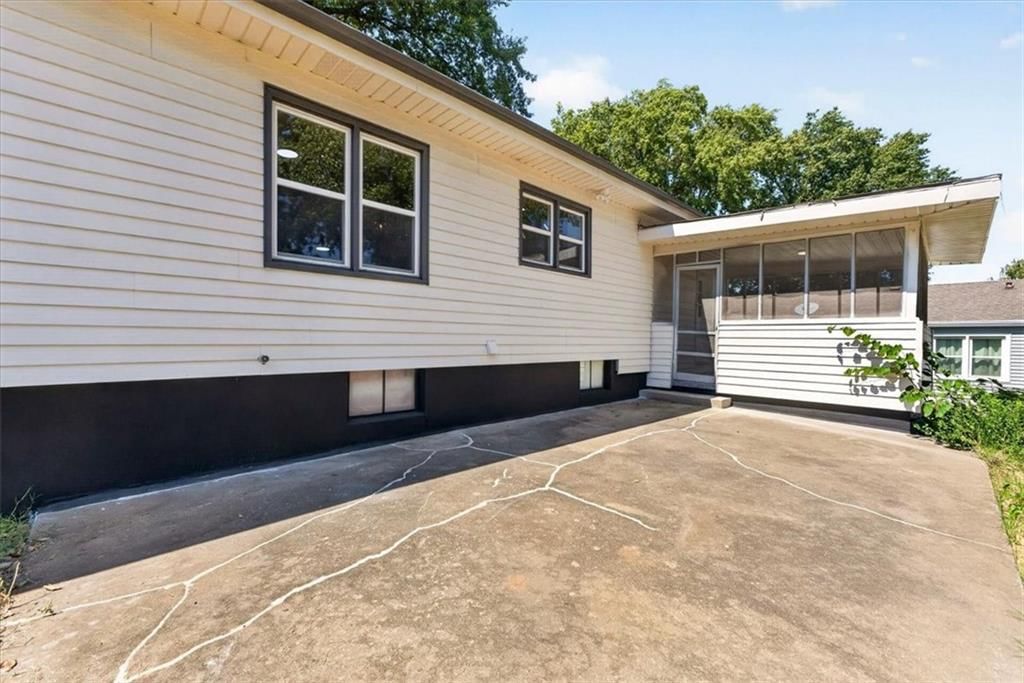 Photo 52 of 55 - 3649 S Park Avenue, Independence, MO 64052