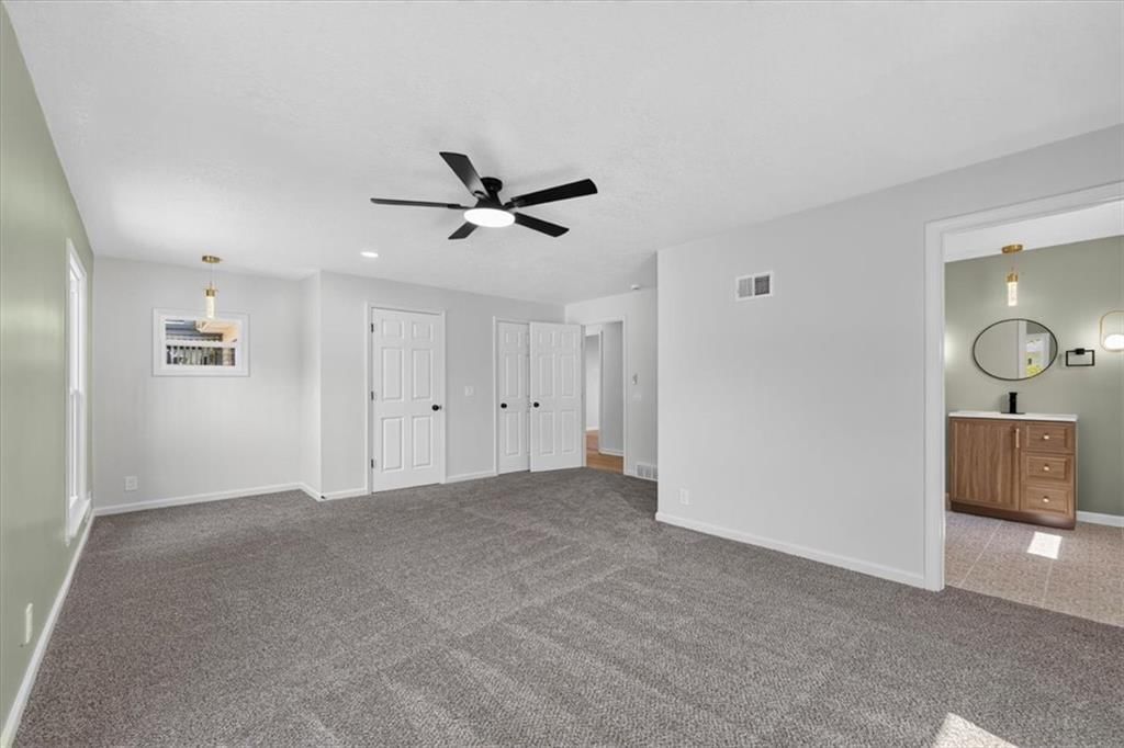 Photo 22 of 55 - 3649 S Park Avenue, Independence, MO 64052