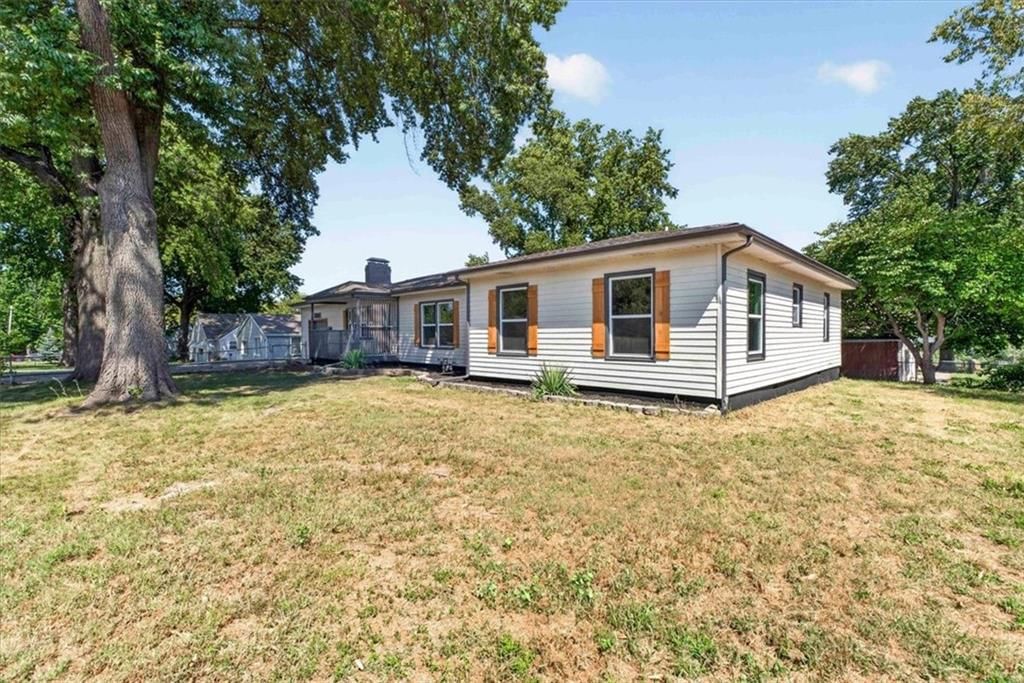 Photo 53 of 55 - 3649 S Park Avenue, Independence, MO 64052