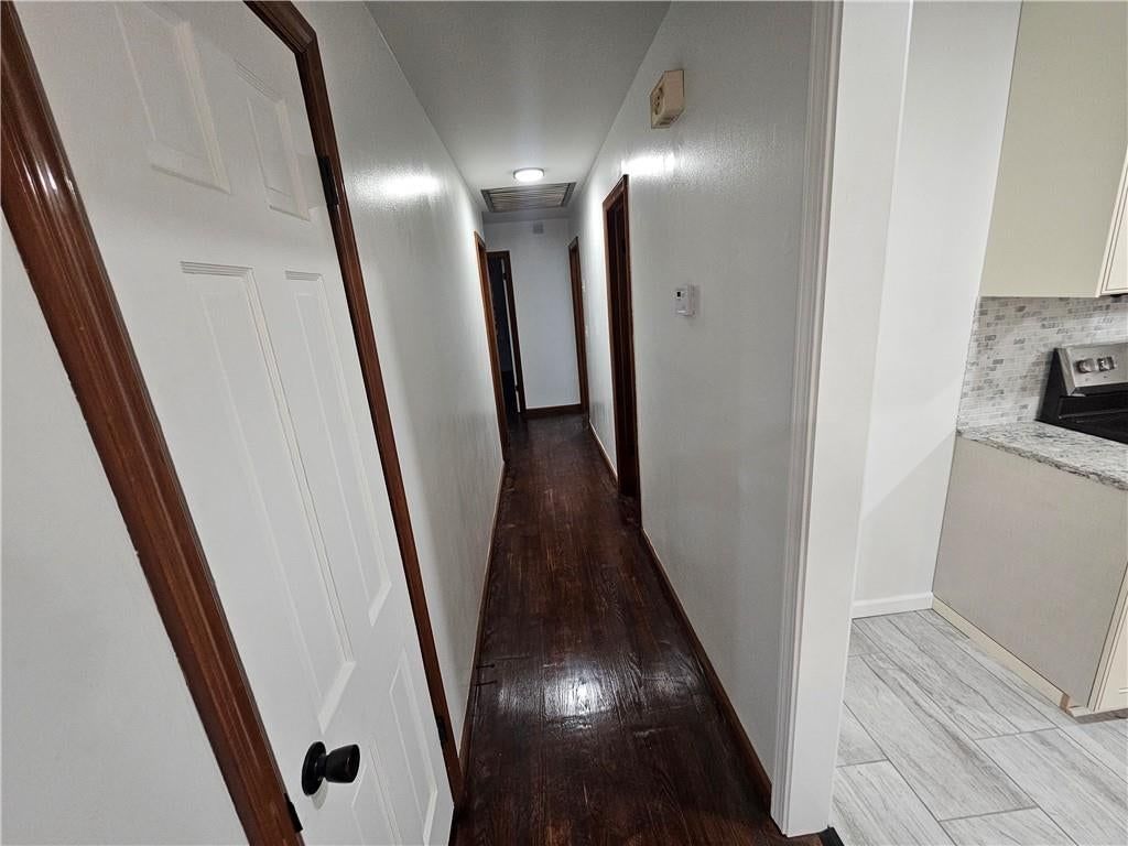 321 E 106th Terrace — photo 10