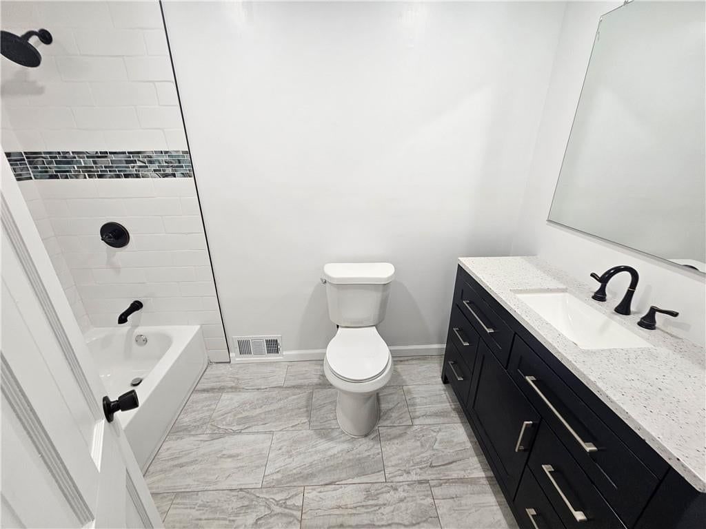 321 E 106th Terrace — photo 11