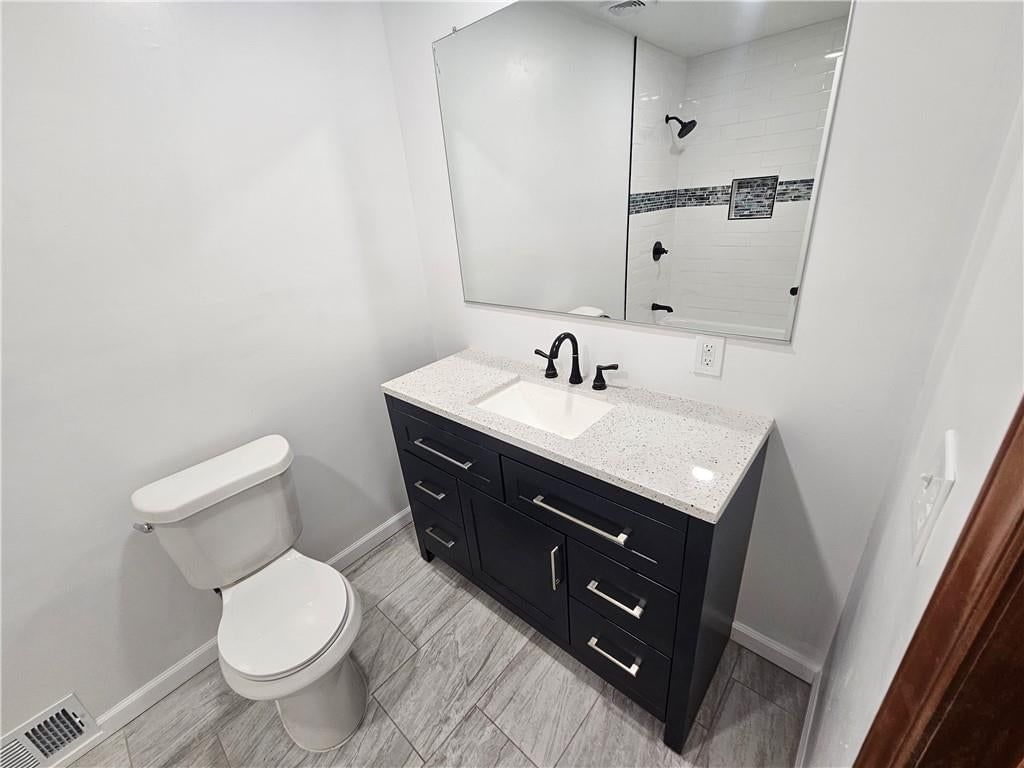 321 E 106th Terrace — photo 13