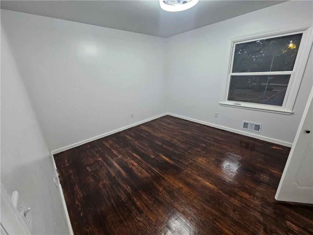 321 E 106th Terrace — photo 14