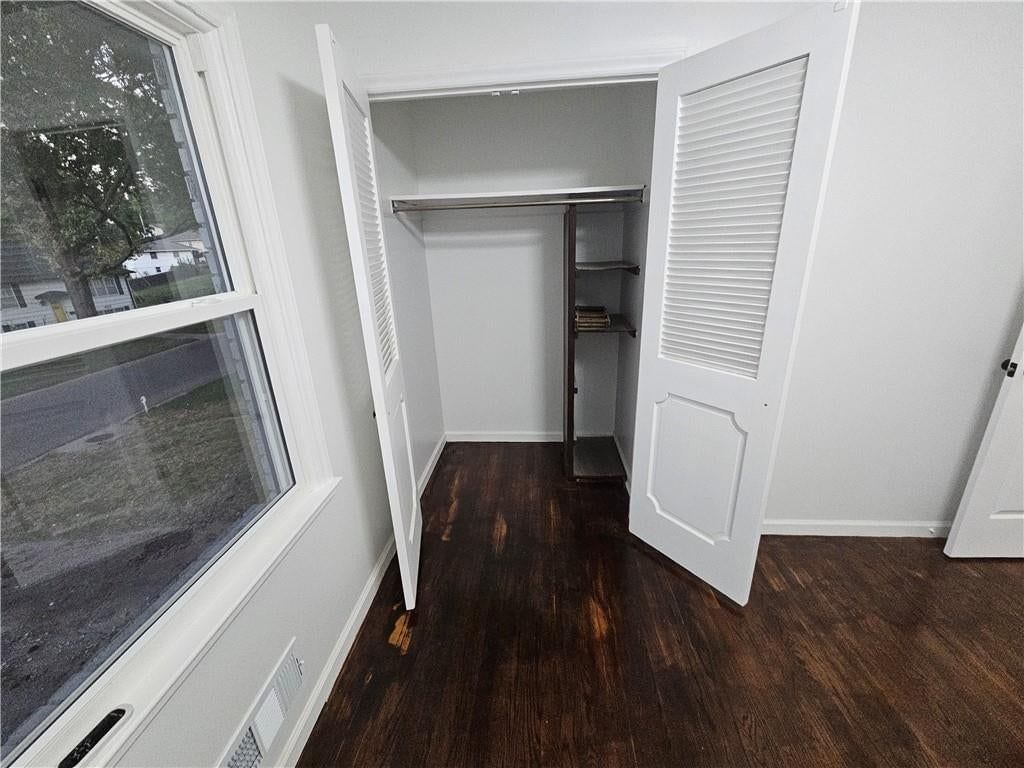321 E 106th Terrace — photo 15