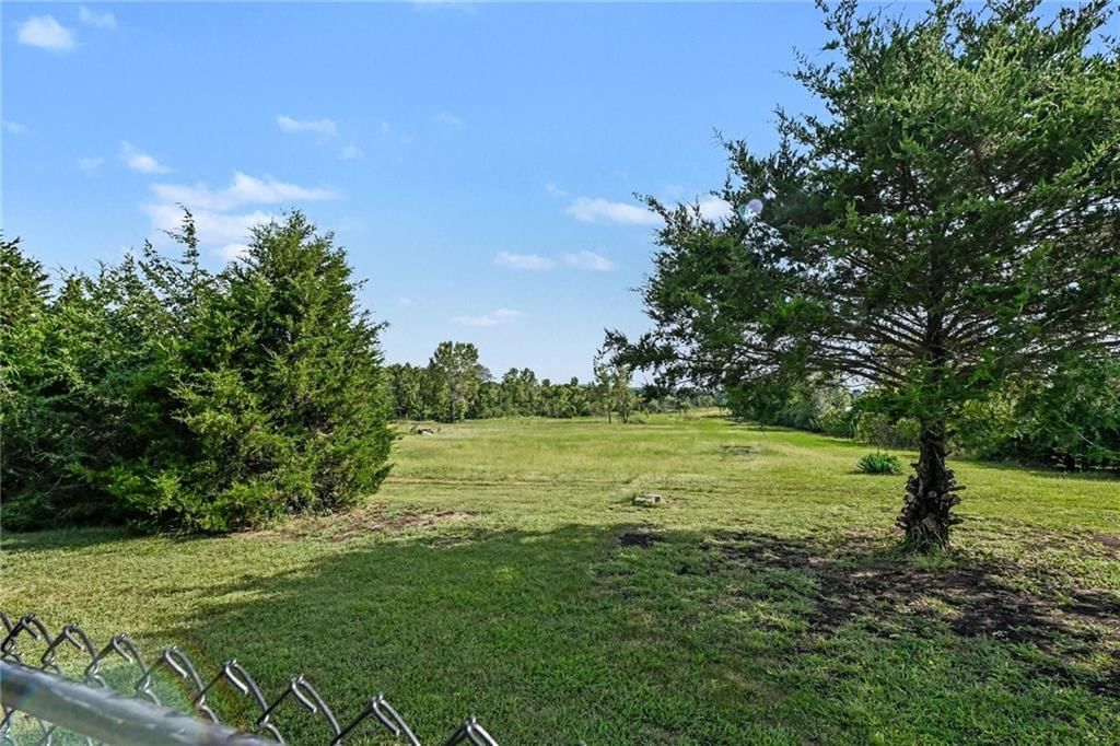 21051 Hemphill Road — photo 37