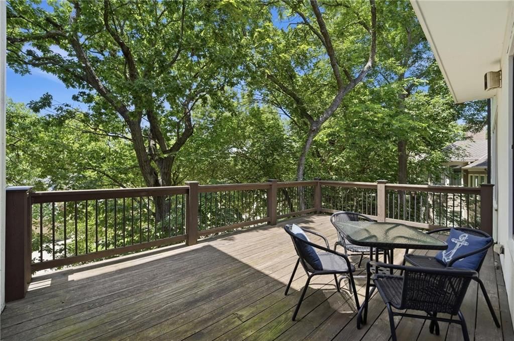 Photo 23 of 77 - 10340 S Hollis Lane, Olathe, KS 66061