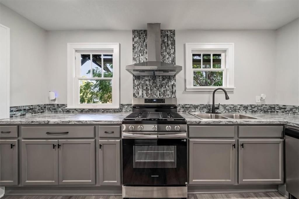 103 N Wilson Street — photo 13
