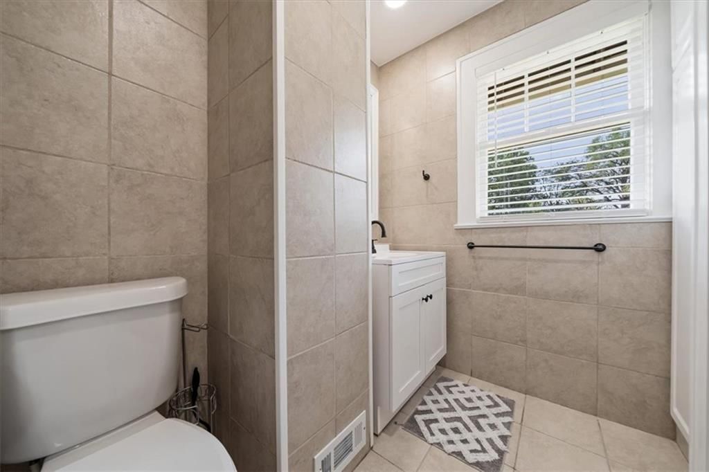 103 N Wilson Street — photo 17