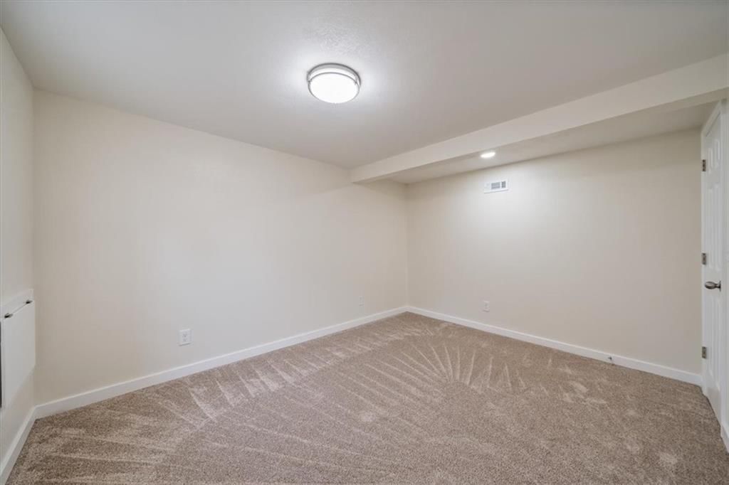103 N Wilson Street — photo 22