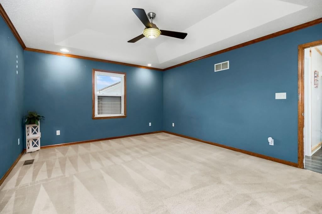 Photo 18 of 31, 11101 N LEWIS Avenue, Kansas City, MO 64157