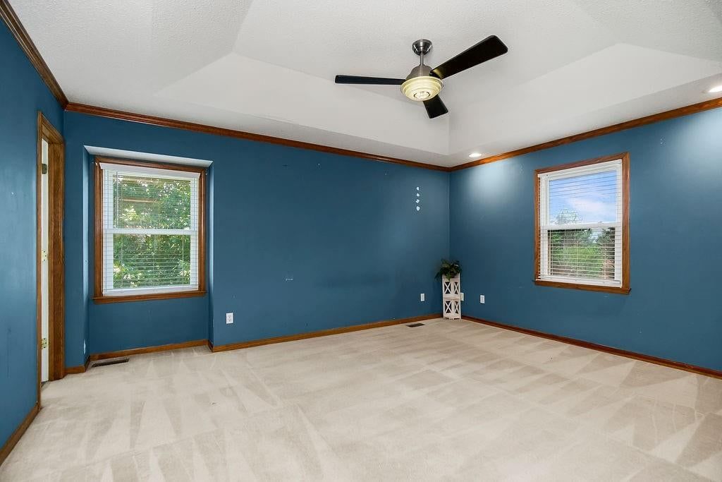 Photo 19 of 31 - 11101 N LEWIS Avenue, Kansas City, MO 64157