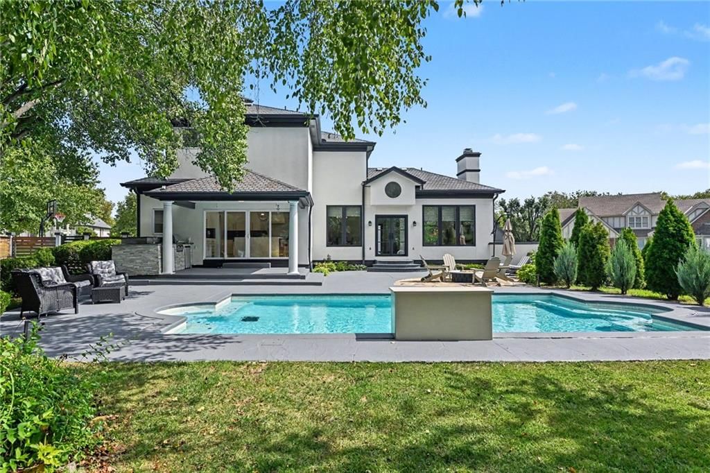Photo 29 of 39 - 5346 W 123RD Street, Overland Park, KS 66209