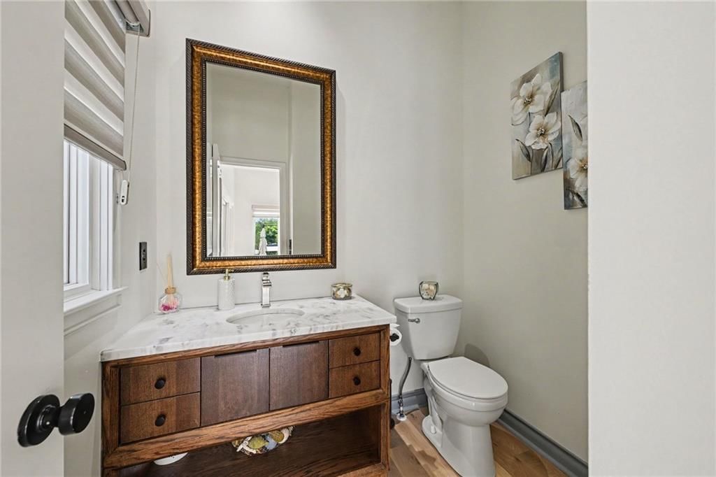 Photo 22 of 39 - 5346 W 123RD Street, Overland Park, KS 66209