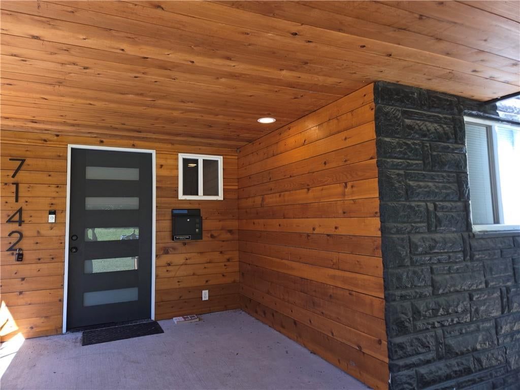 7142 FOREST Avenue, Kansas City, MO: listing photo 2