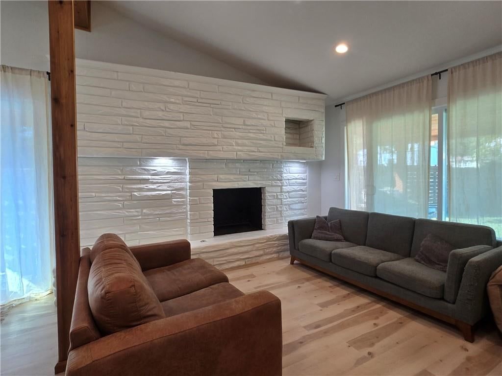 Photo 7 of 21 - 7142 FOREST Avenue, Kansas City, MO 64131