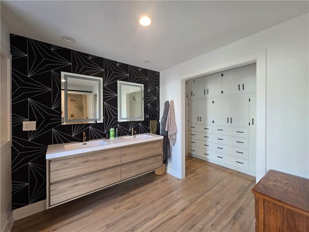 Photo 12 of 21 - 7142 FOREST Avenue, Kansas City, MO 64131