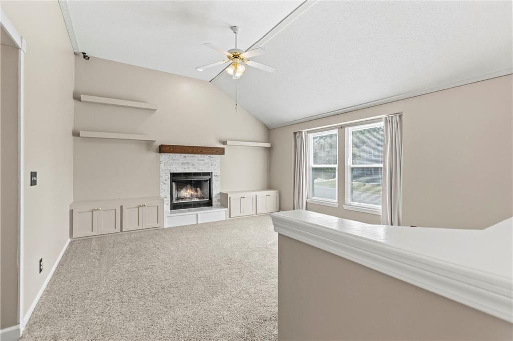 21812 S Vine Street — photo 3