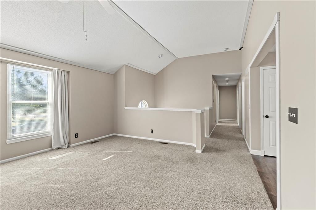 21812 S Vine Street — photo 4