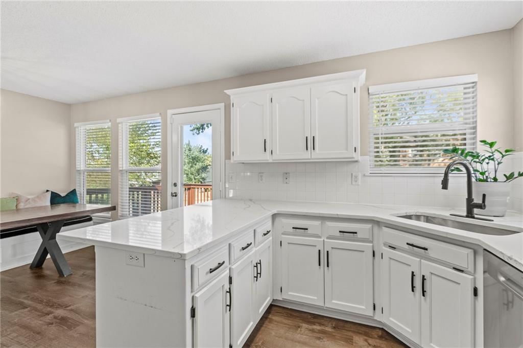 21812 S Vine Street — photo 10