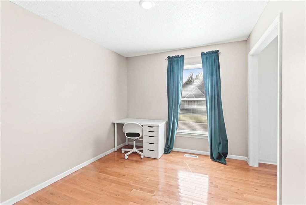 21812 S Vine Street — photo 11