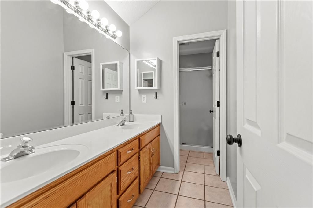 21812 S Vine Street — photo 20