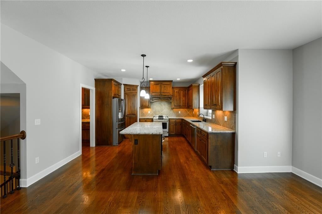 16315 W 171st Street — photo 11
