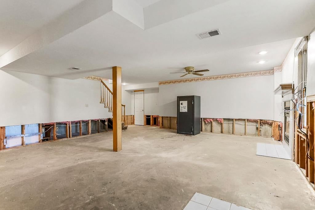 Photo 36 of 54 - 11395 Gardner Road, Olathe, KS 66061