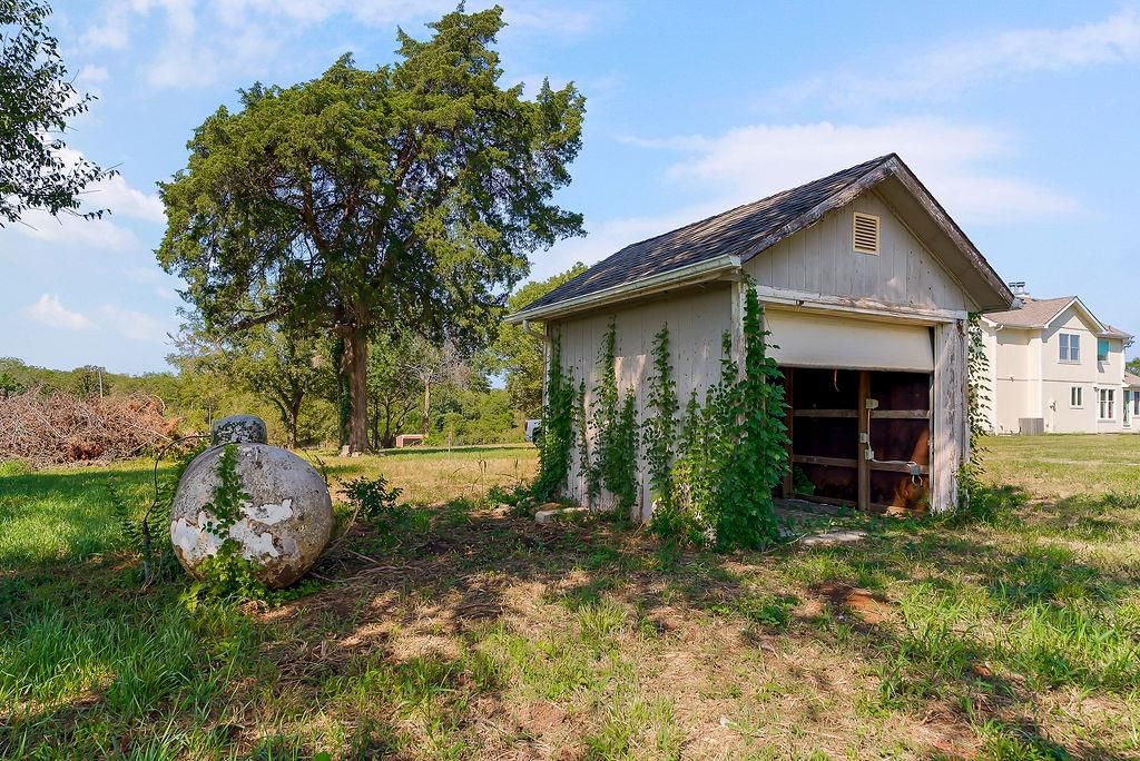 Photo 45 of 54 - 11395 Gardner Road, Olathe, KS 66061
