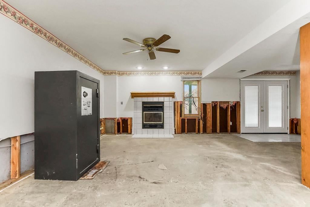 Photo 35 of 54 - 11395 Gardner Road, Olathe, KS 66061