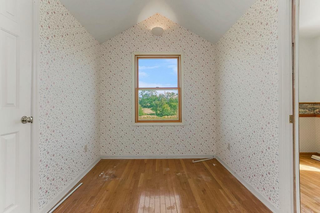 Photo 28 of 54 - 11395 Gardner Road, Olathe, KS 66061