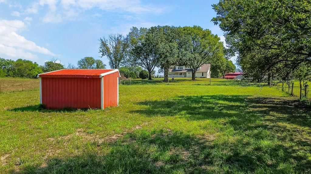 Photo 13 of 54 - 11395 Gardner Road, Olathe, KS 66061